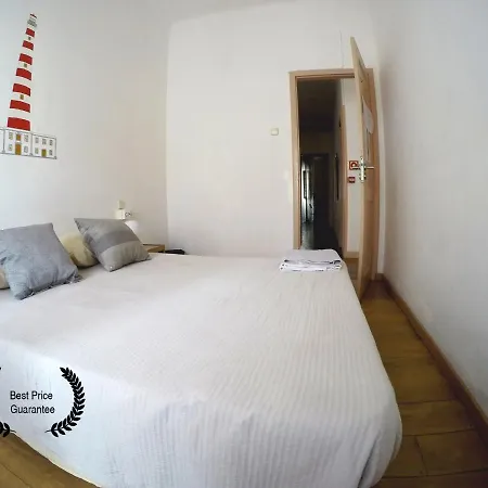 Aveiro Guest House אבאירו